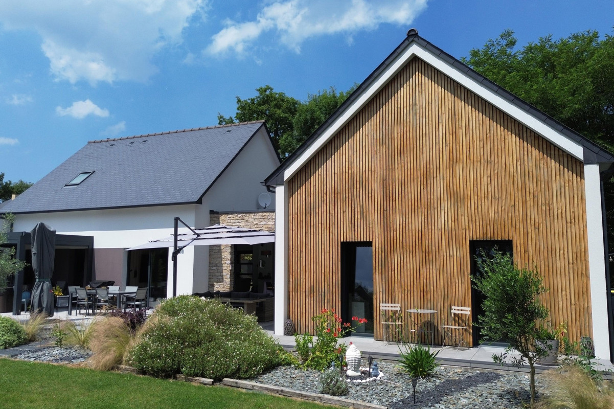 MAISON PLAIN-PIED À LANHÉLIN à LANHÉLIN (secteur : DINAN)